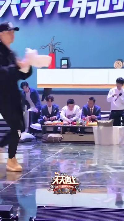 天天看戏吃瓜视频,揭秘娱乐圈幕后故事